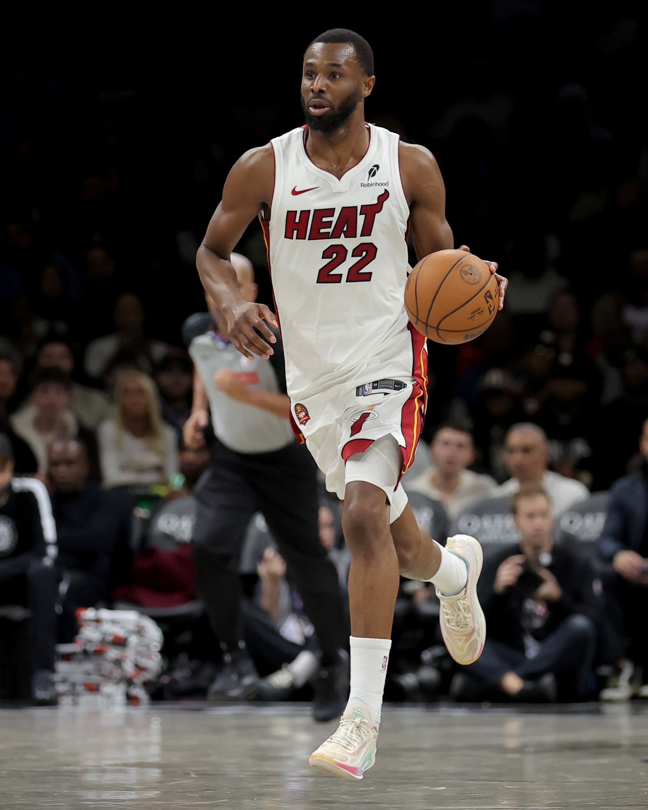 维金斯：教练组一直跟我说要打得更有侵略性 我会保持下去的