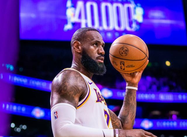 【观察】揭秘詹皇4万分:4个时代进攻4度进化