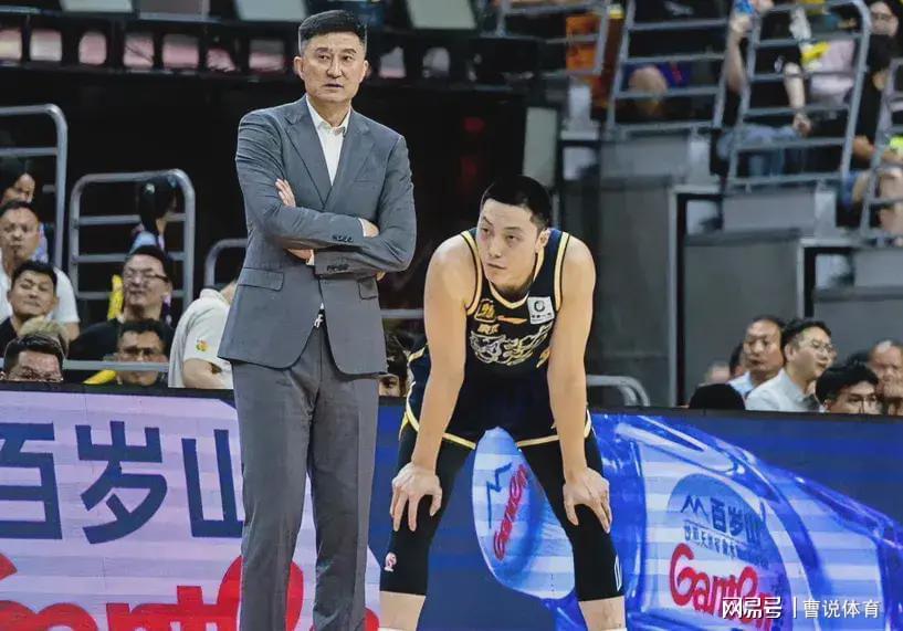 一号娱乐-真相大白！广东男篮为何排名CBA第一？杜峰会用人，杨铭下课委屈